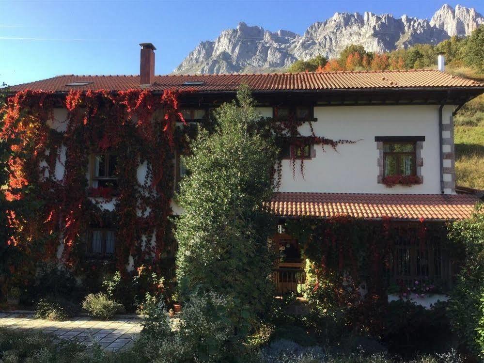 Hotel Rural Picos De Europa Posada De Valdeon Exterior photo